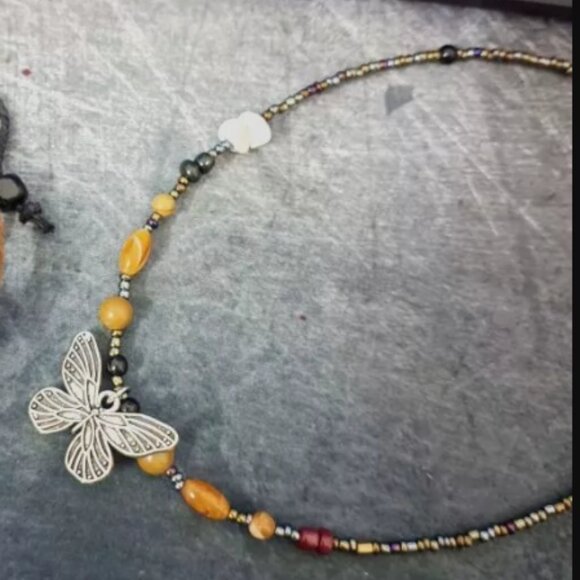 Butterfly necklace for women - Picture 2 of 3